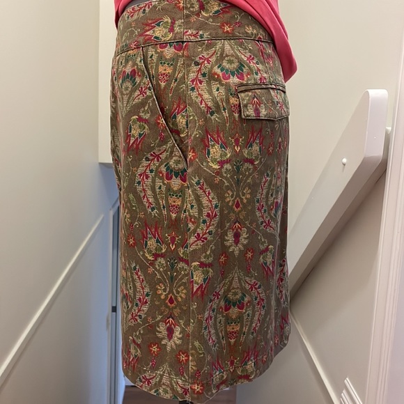 Liz Claiborne denim like fabric skirt - Picture 2 of 6